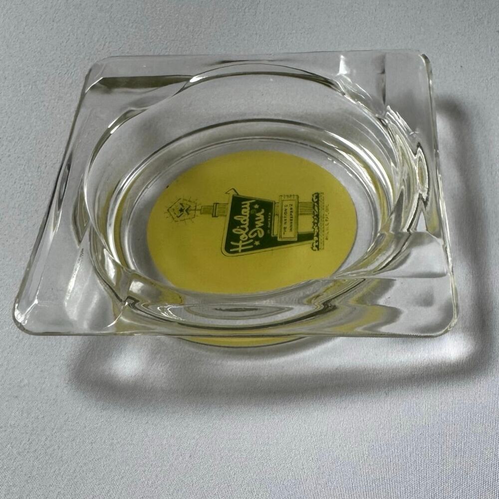 Vintage Holiday Inn Glass Ashtray 4.25” Square Nation’s Innkeeper Collectible - Picture 3 of 6